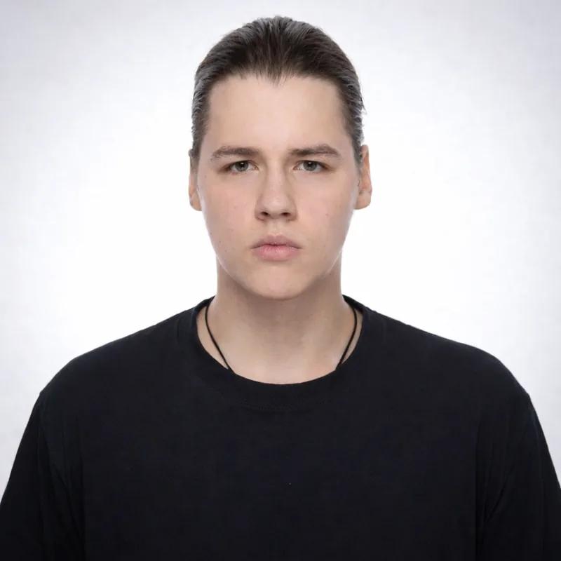 Илья Богдан — UX/UI-дизайнер, AMOgeneration